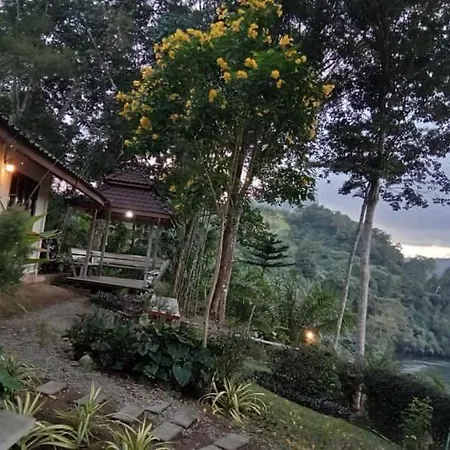 ภูริรักษ์ โฮมสเตย์ Ban Pha Saeng Lang Exterior photo