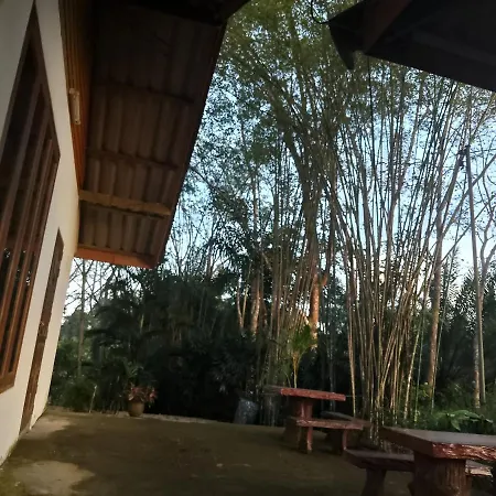 ภูริรักษ์ โฮมสเตย์ Ban Pha Saeng Lang Exterior photo