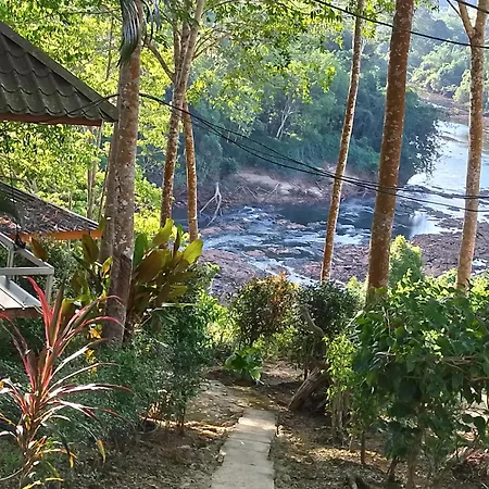 ภูริรักษ์ โฮมสเตย์ Ban Pha Saeng Lang Exterior photo