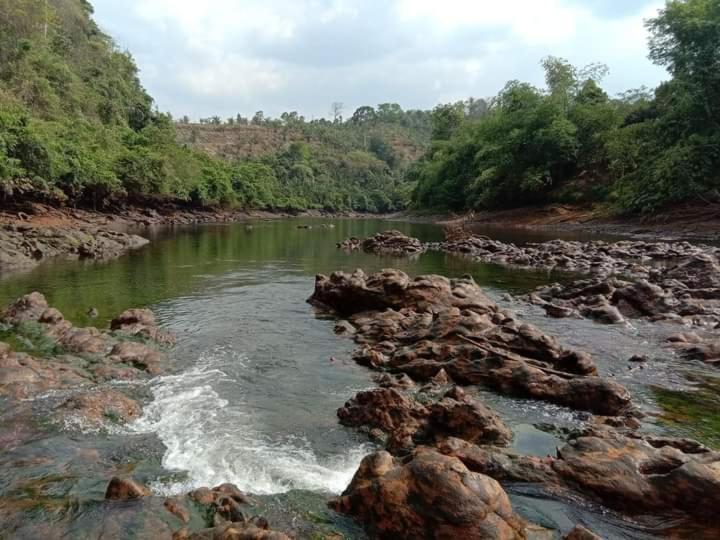 ภูริรักษ์ Ban Pha Saeng Lang